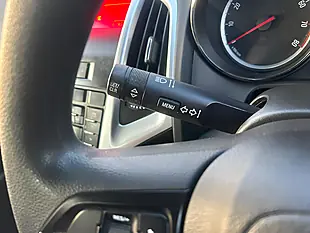 Used 2015 Vauxhall Astra Excite Silver - Interior and Exterior details 11