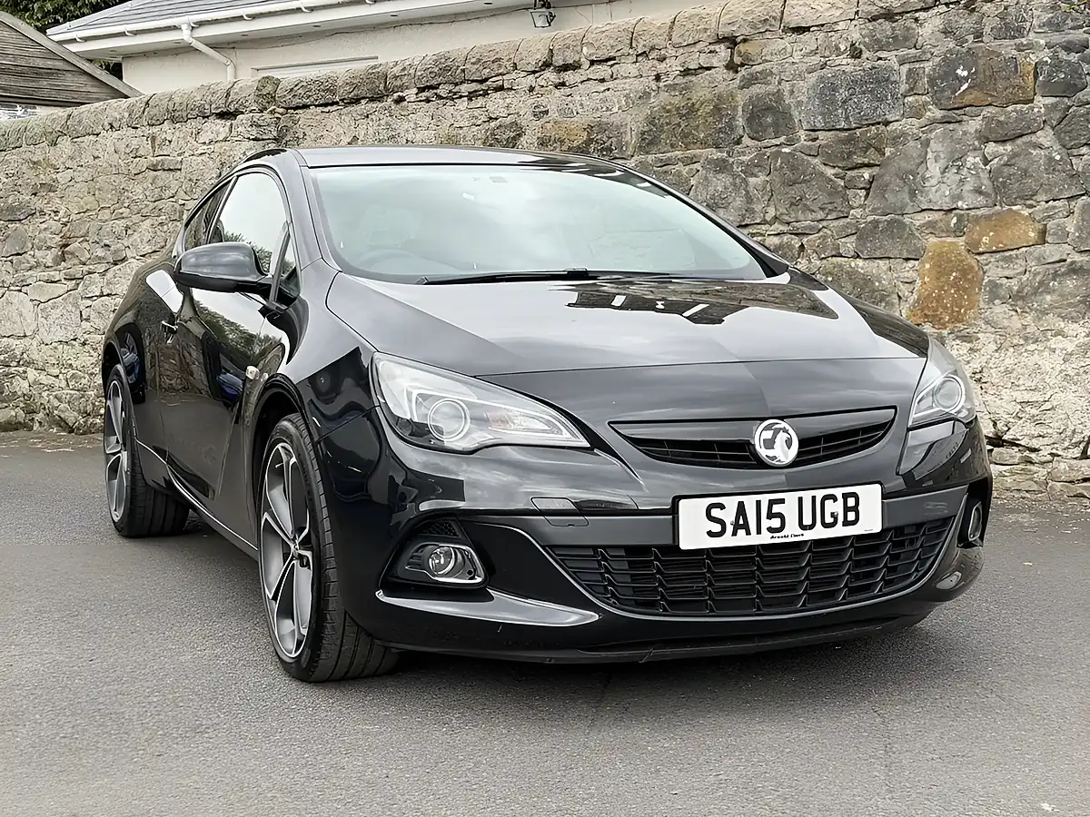 Used 2015 Vauxhall Astra Gtc Limited Edition Black - Interior and Exterior details 10