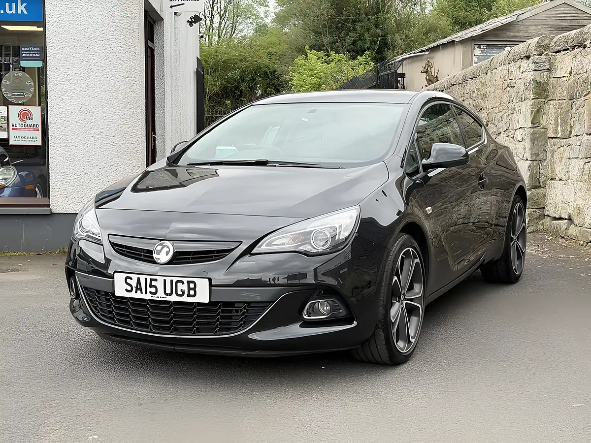 Used 2015 Vauxhall Astra Gtc Limited Edition Black - Interior and Exterior details 11