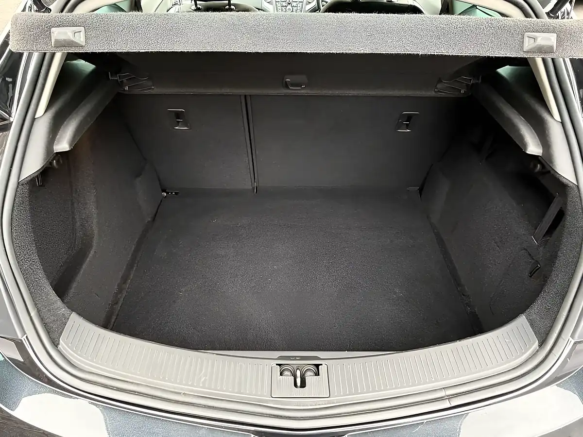 Used 2015 Vauxhall Astra Gtc Limited Edition Black - Interior and Exterior details 17