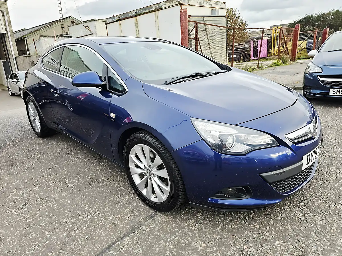 Used 2015 Vauxhall Astra Gtc Sri Blue - Interior and Exterior details 2