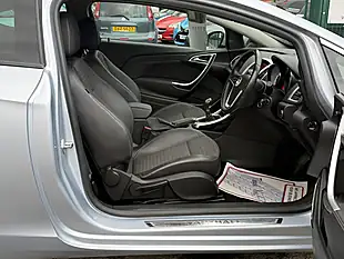 Used 2015 Vauxhall Astra Gtc Sri Silver - Interior and Exterior details 16