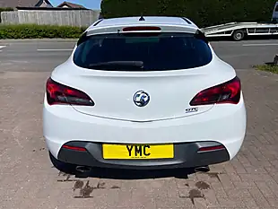 Used 2015 Vauxhall Astra Gtc Sri White - Interior and Exterior details 11