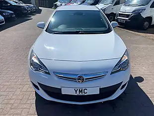 Used 2015 Vauxhall Astra Gtc Sri White - Interior and Exterior details 5