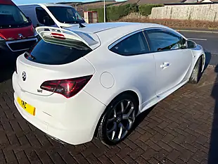 Used 2015 Vauxhall Astra Gtc Vxr White - Interior and Exterior details 7