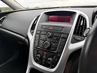 Used 2015 Vauxhall Astra Sri Black - Interior and Exterior details 16
