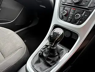 Used 2015 Vauxhall Astra Sri Black - Interior and Exterior details 17