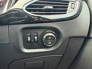 Used 2015 Vauxhall Astra Sri Black - Interior and Exterior details 12