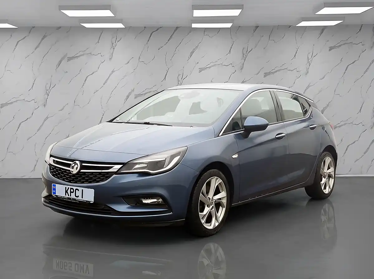 Used 2015 Vauxhall Astra Sri Blue - Interior and Exterior details 2