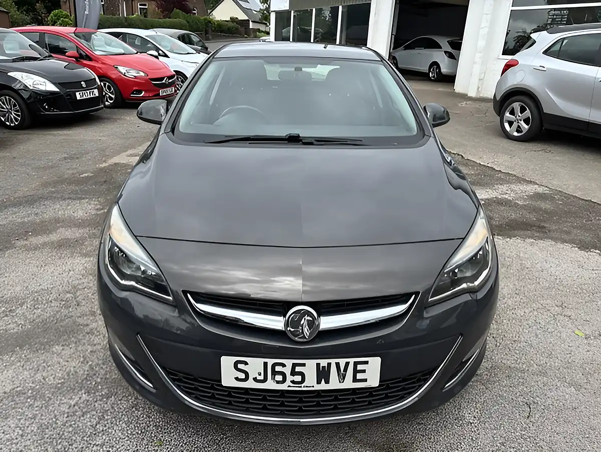 Used 2015 Vauxhall Astra Sri Brown - Interior and Exterior details 2