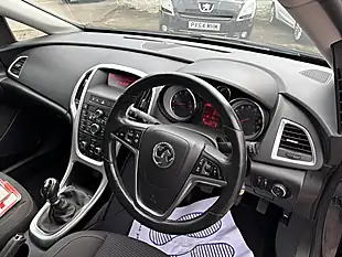 Used 2015 Vauxhall Astra Sri Brown - Interior and Exterior details 9