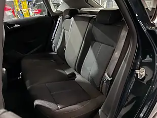 Used 2015 Vauxhall Astra Sri Green - Interior and Exterior details 18