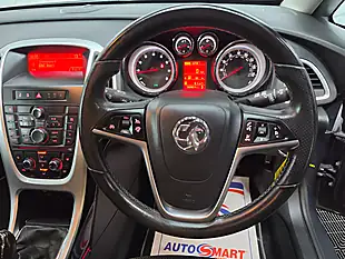 Used 2015 Vauxhall Astra Sri Grey - Interior and Exterior details 11