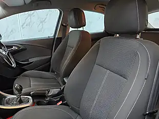Used 2015 Vauxhall Astra Sri Grey - Interior and Exterior details 15