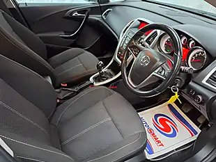 Used 2015 Vauxhall Astra Sri Grey - Interior and Exterior details 16