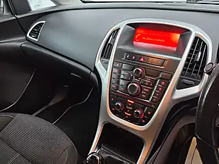 Used 2015 Vauxhall Astra Sri Grey - Interior and Exterior details 17