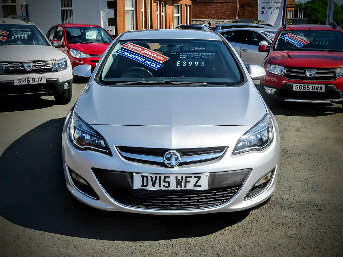Used 2015 Vauxhall Astra Sri Metallic Silver - Interior and Exterior details 10