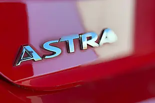 Used 2015 Vauxhall Astra Sri Red - Interior and Exterior details 11