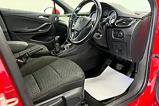 Used 2015 Vauxhall Astra Sri Red - Interior and Exterior details 12