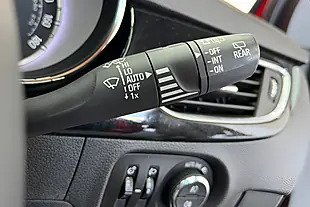 Used 2015 Vauxhall Astra Sri Red - Interior and Exterior details 17