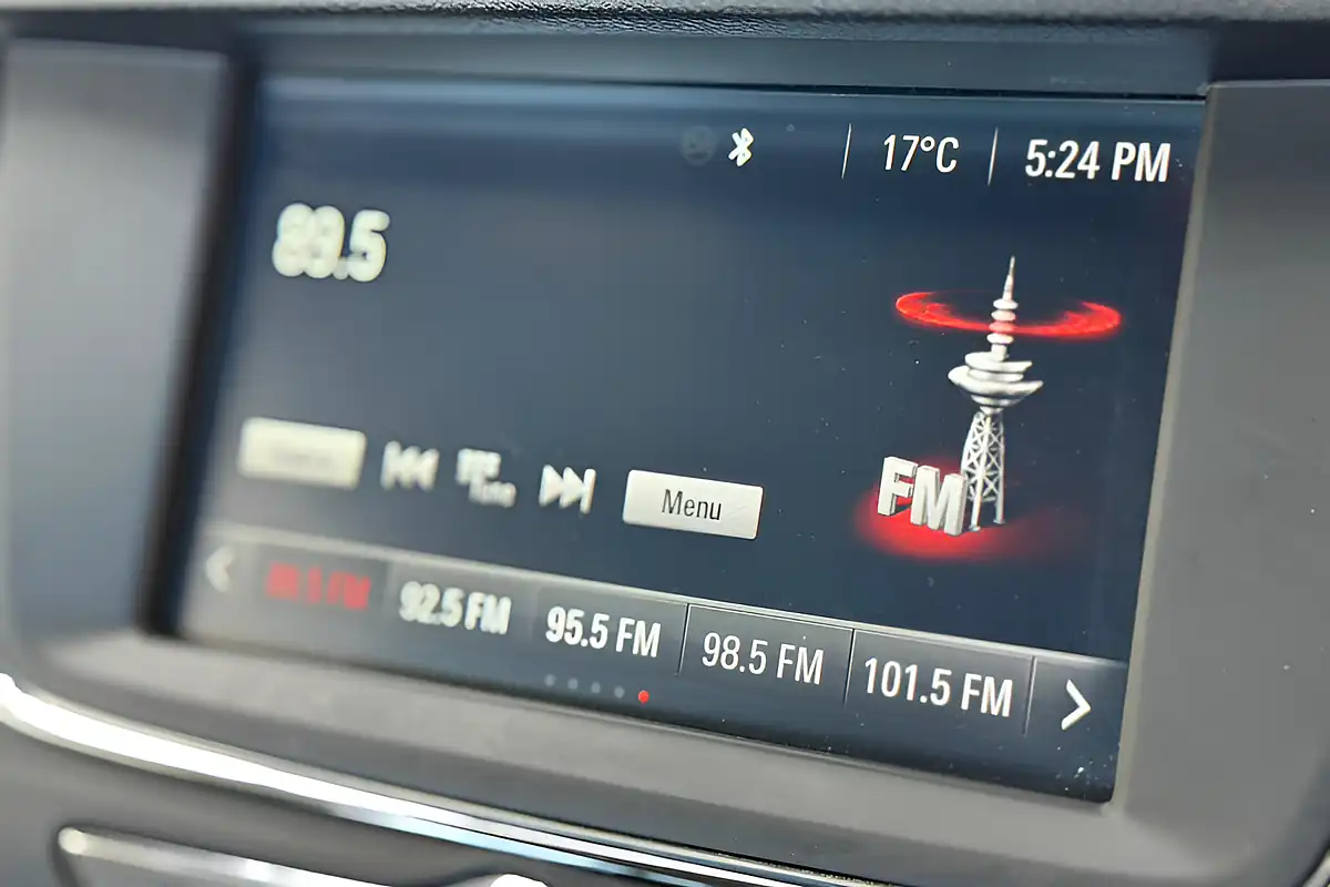 Used 2015 Vauxhall Astra Sri Red - Interior and Exterior details 19