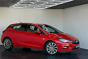 Used 2015 Vauxhall Astra Sri Red - Interior and Exterior details 2