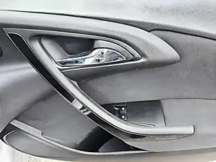 Used 2015 Vauxhall Astra Sri Silver - Interior and Exterior details 13