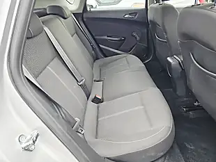 Used 2015 Vauxhall Astra Sri Silver - Interior and Exterior details 7