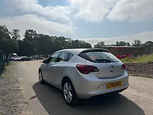 Used 2015 Vauxhall Astra Sri Silver - Interior and Exterior details 6