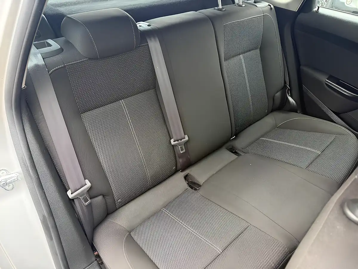 Used 2015 Vauxhall Astra Sri Silver - Interior and Exterior details 12