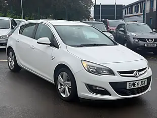 Used 2015 Vauxhall Astra Sri White - Interior and Exterior details 5