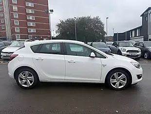 Used 2015 Vauxhall Astra Sri White - Interior and Exterior details 8