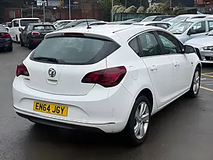 Used 2015 Vauxhall Astra Sri White - Interior and Exterior details 9