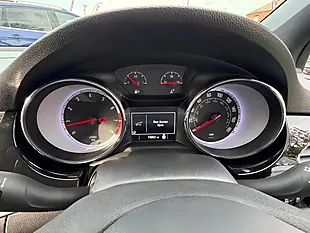 Used 2015 Vauxhall Astra Sri White - Interior and Exterior details 11