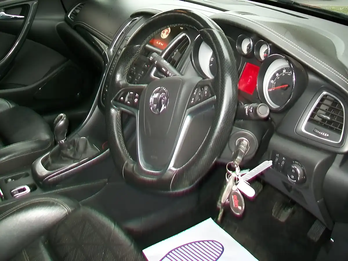 Used 2015 Vauxhall Cascada Elite Black - Interior and Exterior details 11