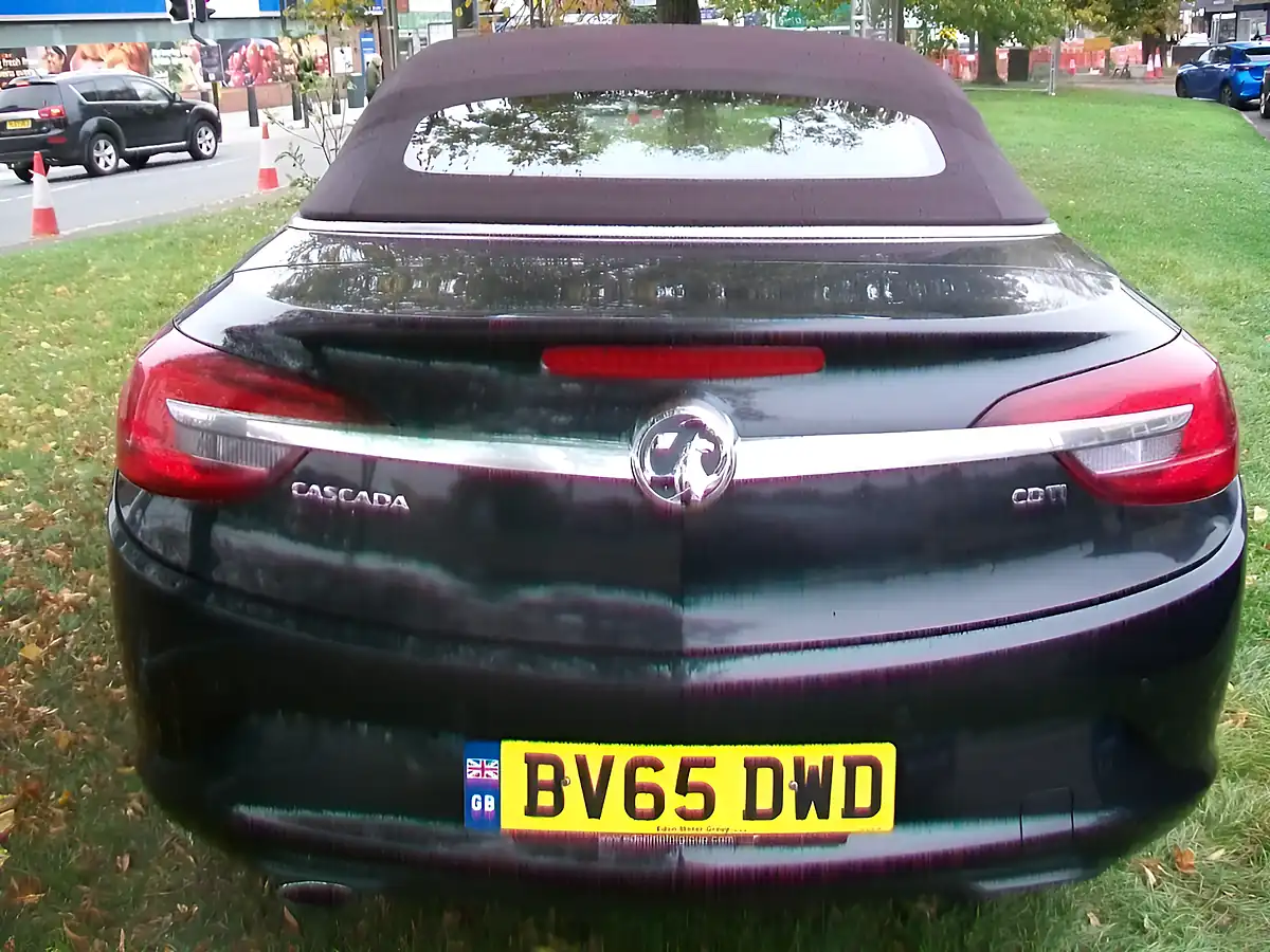 Used 2015 Vauxhall Cascada Elite Black - Interior and Exterior details 5