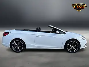 Used 2015 Vauxhall Cascada Elite S/S Summit White - Interior and Exterior details 2