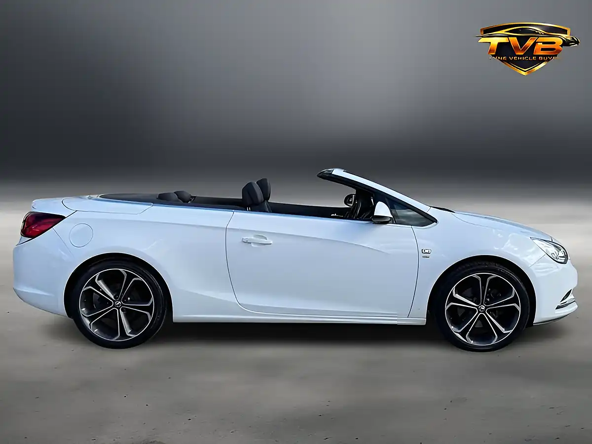 Used 2015 Vauxhall Cascada Elite S/S Summit White - Interior and Exterior details 2