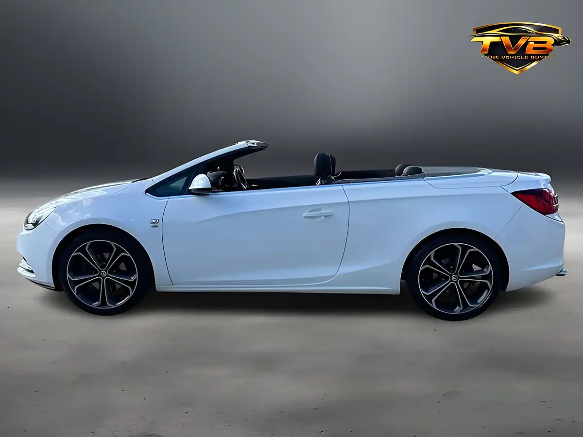 Used 2015 Vauxhall Cascada Elite S/S Summit White - Interior and Exterior details 6