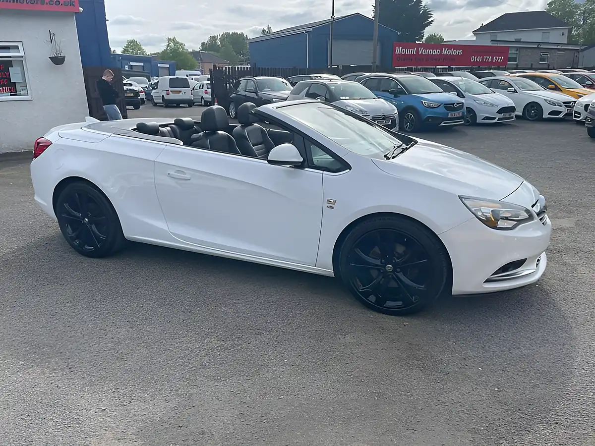 Used 2015 Vauxhall Cascada Elite White - Interior and Exterior details 10