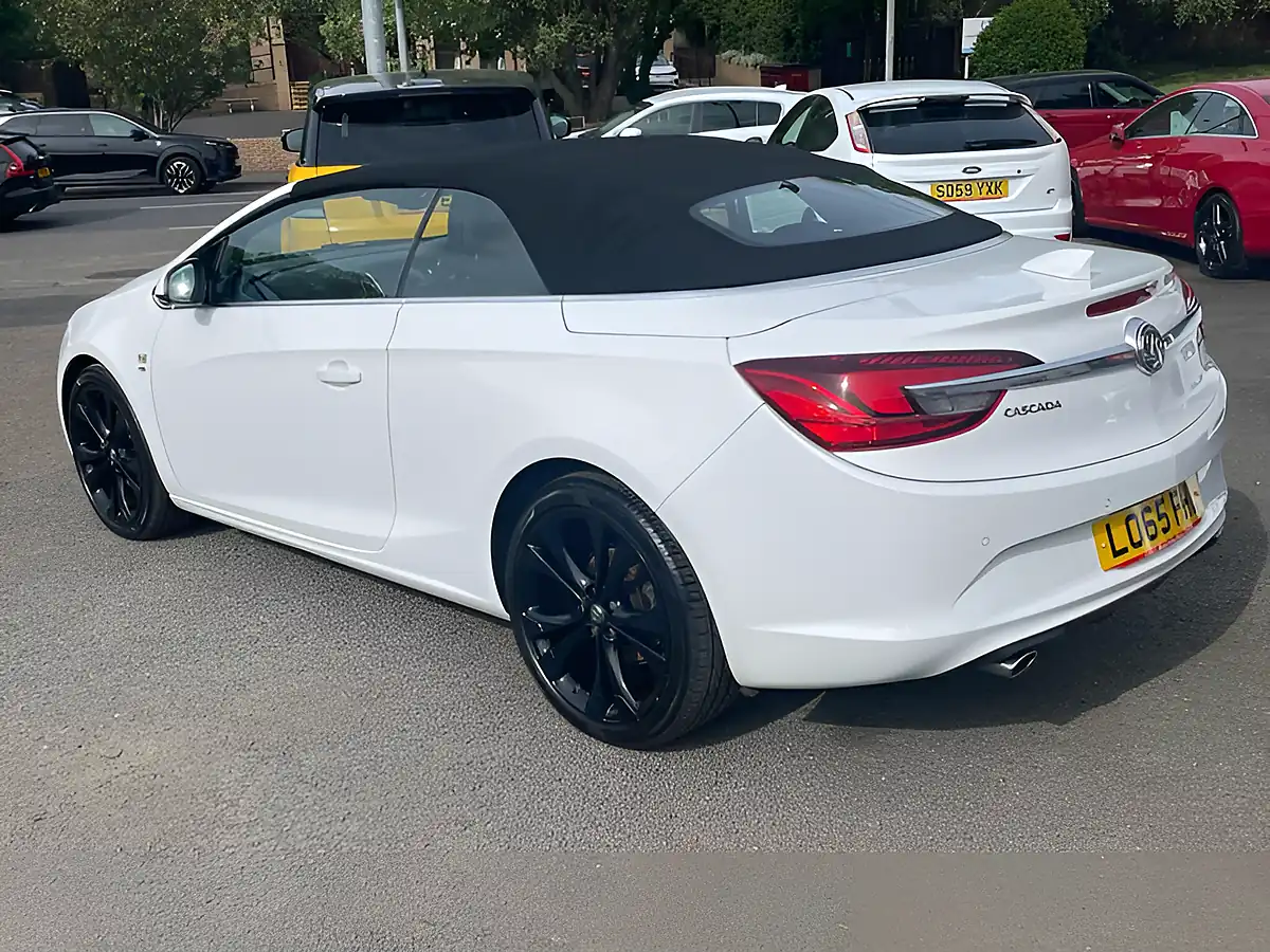 Used 2015 Vauxhall Cascada Elite White - Interior and Exterior details 14