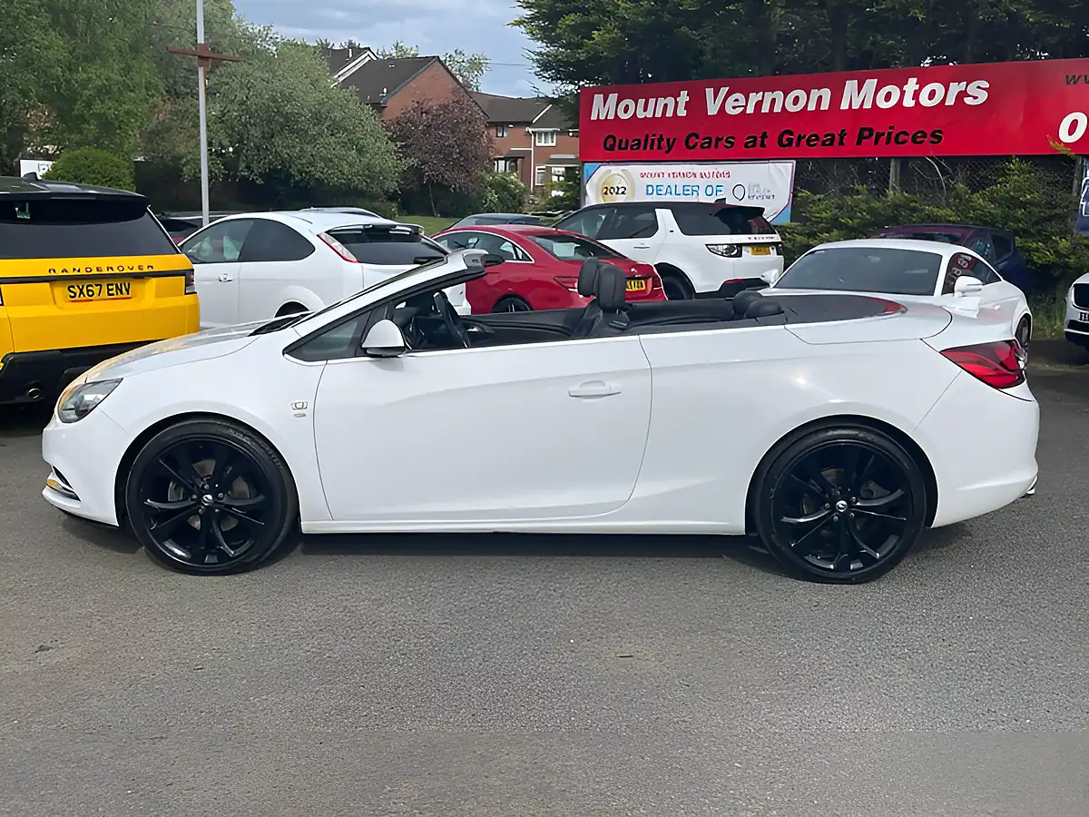 Used 2015 Vauxhall Cascada Elite White - Interior and Exterior details 5