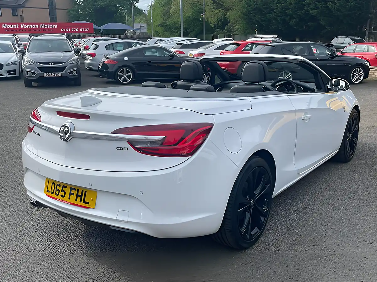 Used 2015 Vauxhall Cascada Elite White - Interior and Exterior details 8