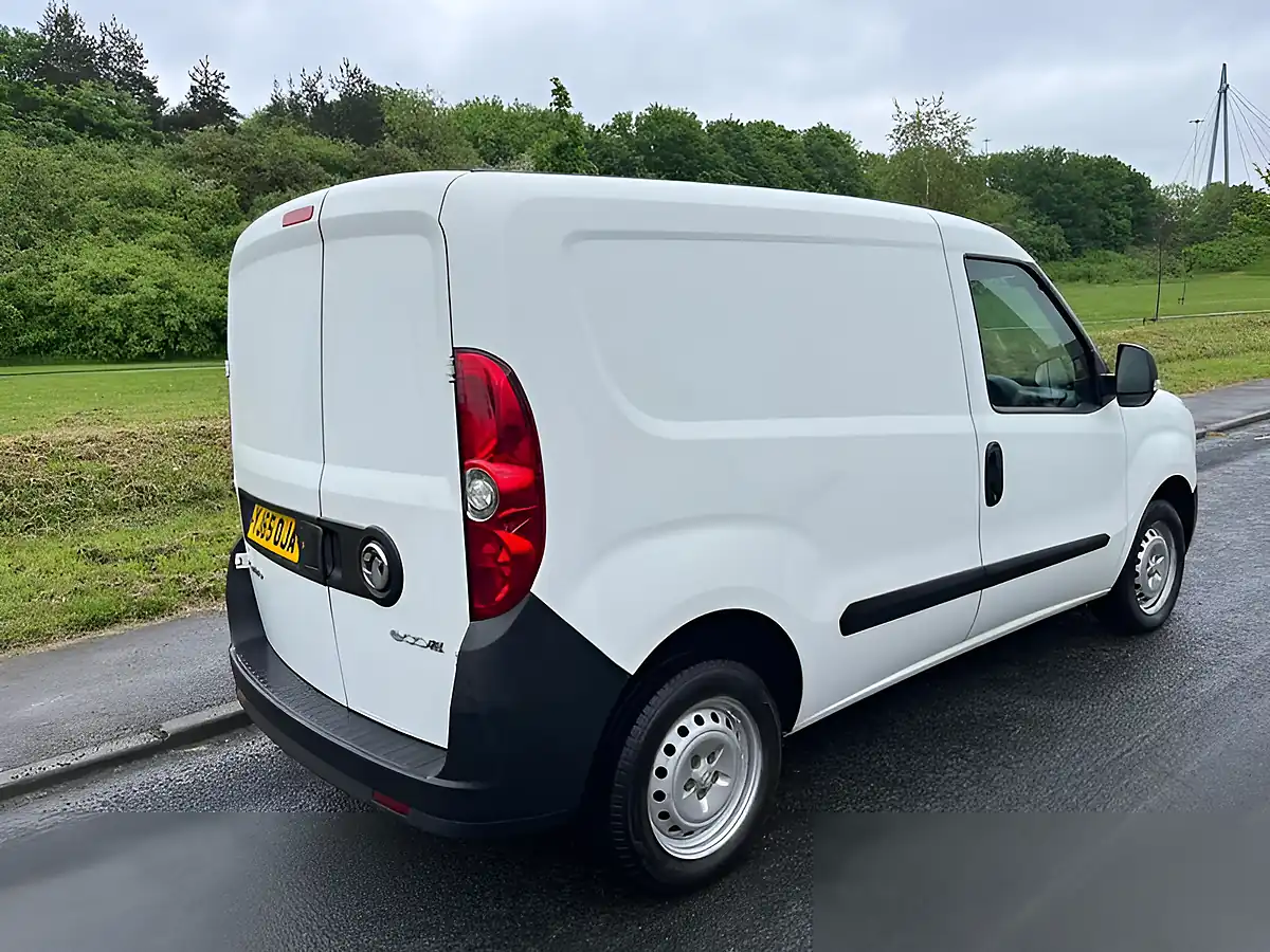 Used 2015 Vauxhall Combo Ecoflex White - Interior and Exterior details 2