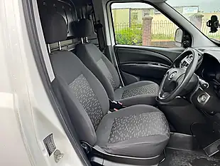 Used 2015 Vauxhall Combo Ecoflex White - Interior and Exterior details 9