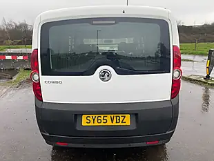 Used 2015 Vauxhall Combo Lwb Combi White - Interior and Exterior details 14