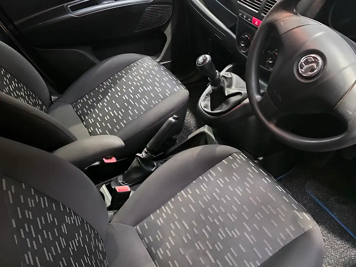 Used 2015 Vauxhall Combo Sportive Silver - Interior and Exterior details 10
