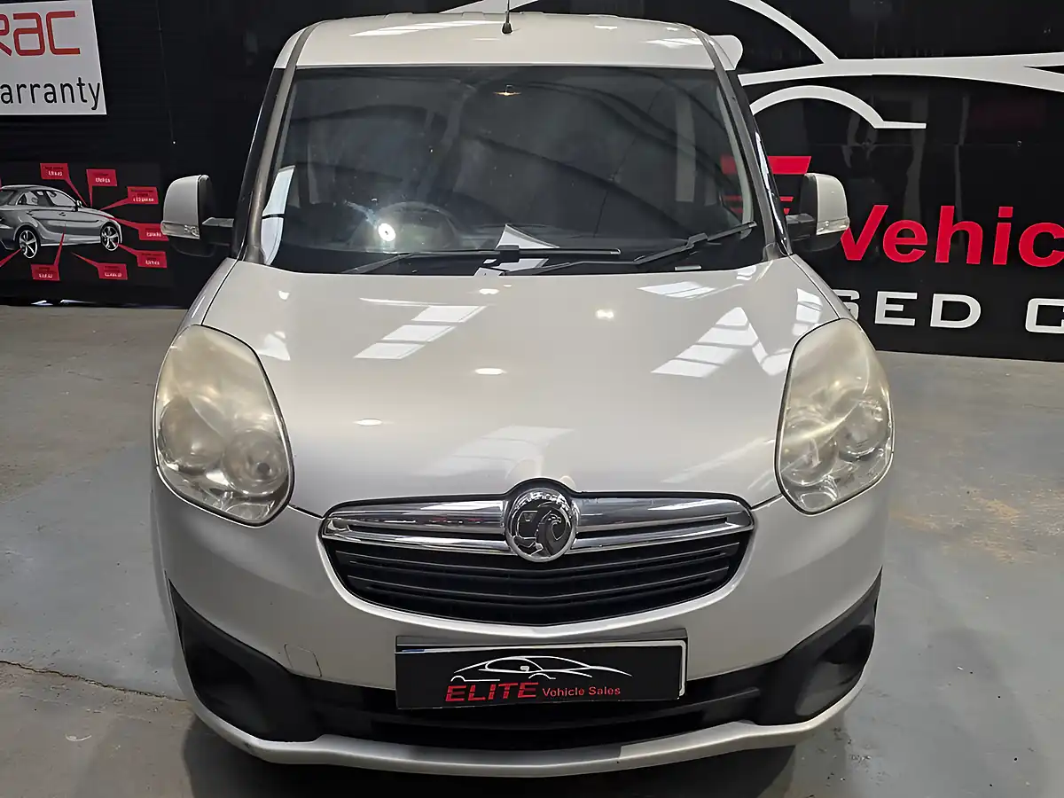 Used 2015 Vauxhall Combo Sportive Silver - Interior and Exterior details 12