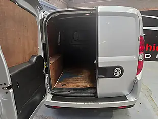 Used 2015 Vauxhall Combo Sportive Silver - Interior and Exterior details 19