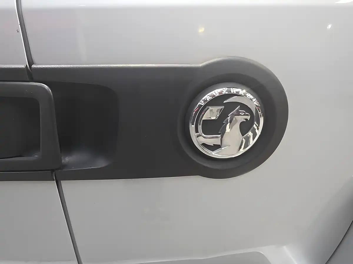 Used 2015 Vauxhall Combo Sportive Silver - Interior and Exterior details 20